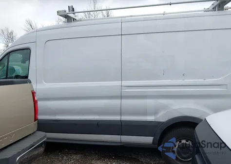 2023 Ford Transit-350 z USA, uszkodzony, nr VIN 1FTBW9C82PKB66354